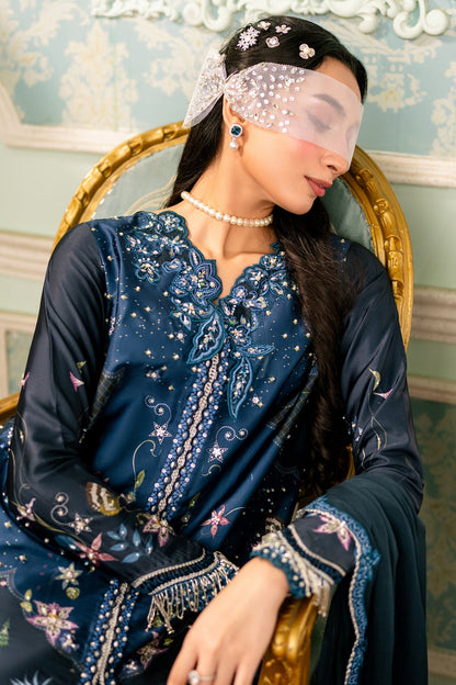 Detailed view of Qalmakar Nerina sleeves and organza border embroidery, pre-order Pakistani dresses with 30% advance in Bangladesh.