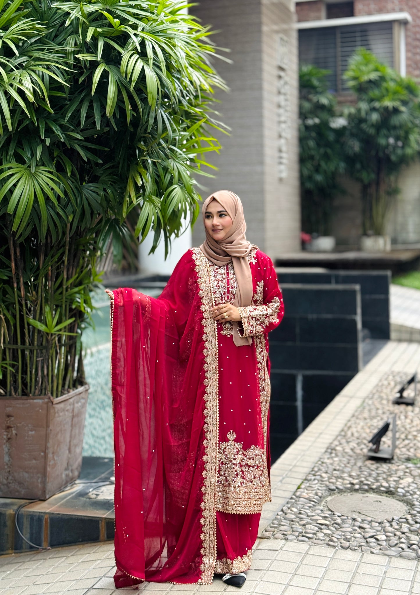 Exclusive Haseens Lamyah maroon chiffon flared sharara collection photography, original Pakistani dresses website in Bangladesh.