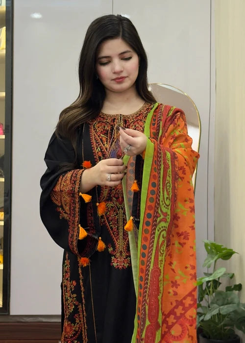 uthentic Inaya by Tehzeeb Libas black stitched lawn dress with detailed embroidery, exclusive designer collection at Tajori