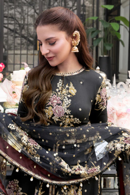 Elegance in black: So Kamal premium lawn designer outfit with matching dupatta