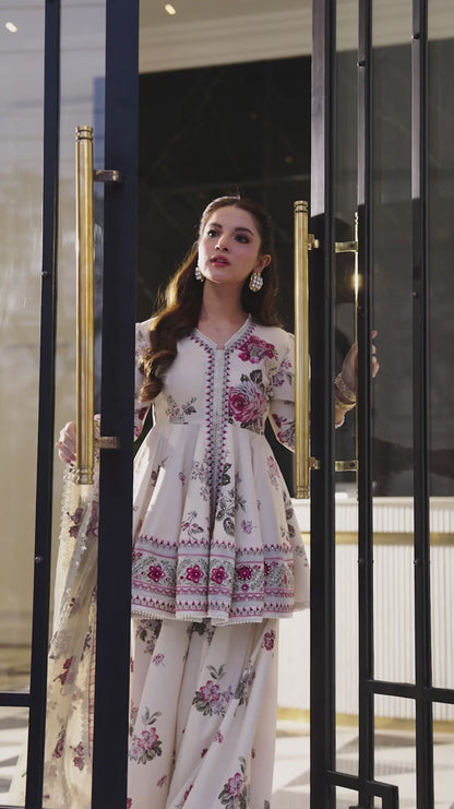 So Kamal Eid premium unstitched  floral lawn 3-piece suit fashion video showcase